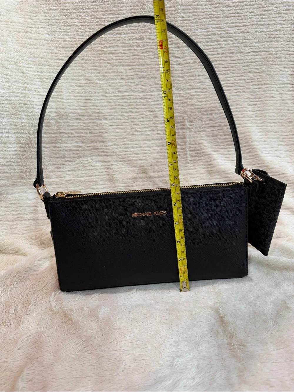 Michael Kors Black Leather Shoulder Bag with Coin Pouch and Gold Hardware - Picture 4 of 5